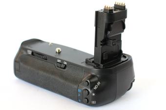 Batterigrepp Meike MK-70D motsv. BG-E14